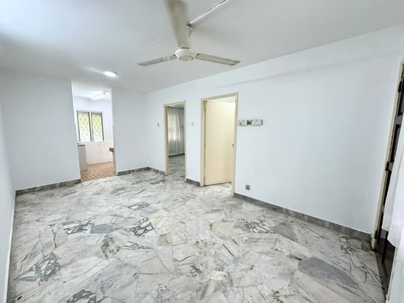 Flat for Sale at Seksyen 4 Wangsa Maju Flat Block A - Norafian SMH - Living Room - PropertyGuru.com.my