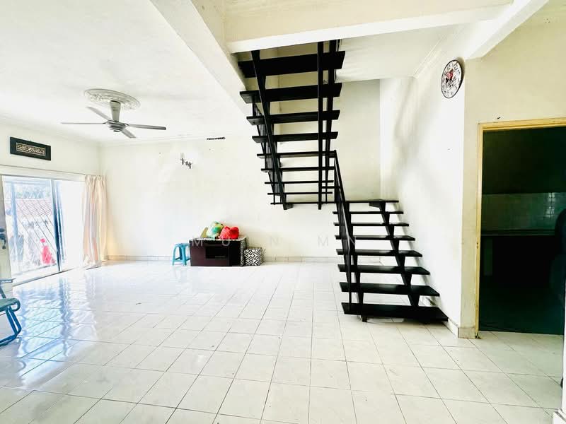 Rumah Teres 2 Tingkat untuk Dijual di Ampang (Ampang) - Muin Mn - Living Room - PropertyGuru.com.my