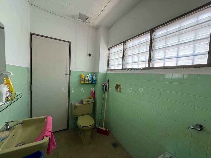 Rumah Teres 2 Tingkat untuk Dijual di Kepong (Kuala Lumpur) - Alan Khoo - Bathroom - PropertyGuru.com.my