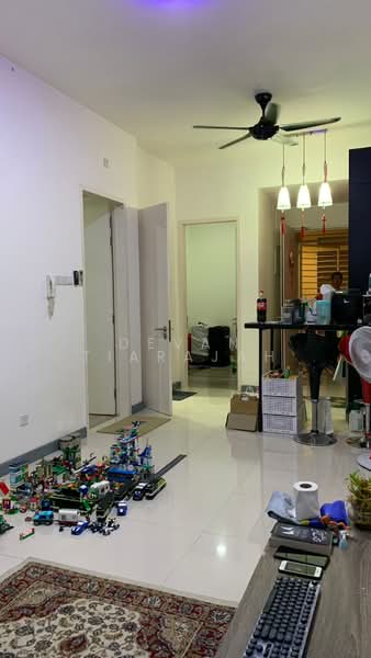 Servis Apartment untuk Disewa di South View - Devan Tiarajah - Living Room - PropertyGuru.com.my