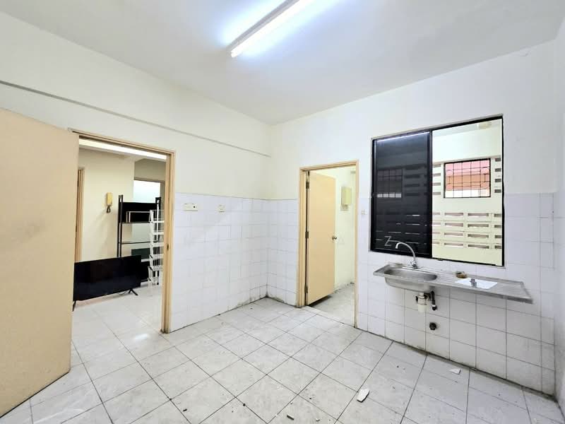 Kondominium untuk Dijual di Maxwell Towers - Amzar Faiz - PropertyGuru.com.my