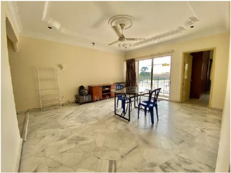 Kondominium untuk Dijual di Menara Alpha - Yanny Siow - Living Room - PropertyGuru.com.my