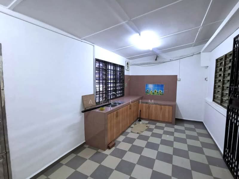 1-storey Terraced House for Sale in Taman Maju Jaya (Johor Bahru) - Karl Lim - Kitchen - PropertyGuru.com.my
