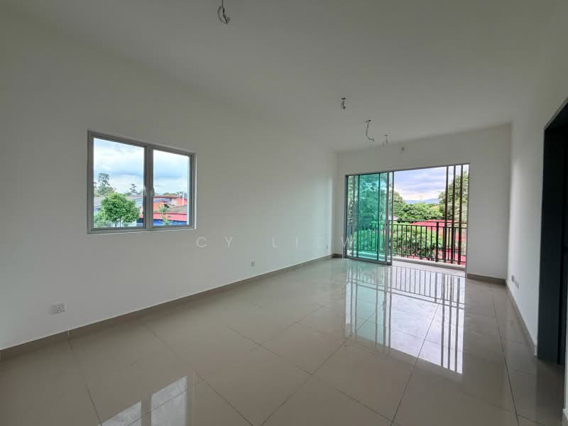 Kondominium untuk Dijual di Bayu Temiang Residensi - CY Liew - Balcony - PropertyGuru.com.my