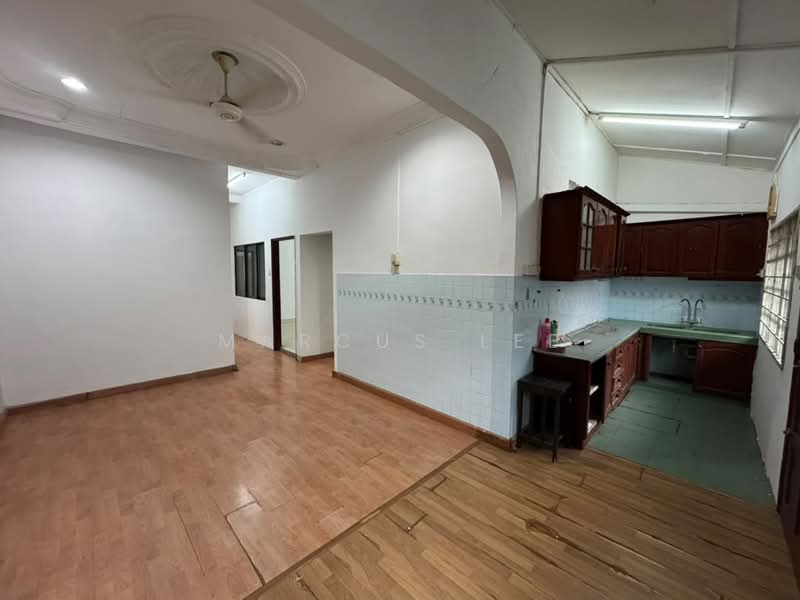 Rumah Teres 1 Tingkat untuk Disewa di Taman Selayang Jaya (Selayang) - Marcus Lee - Kitchen - PropertyGuru.com.my