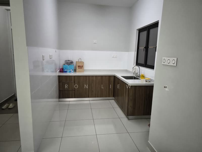 Service Residence for Sale at Ten Kinrara - Ron Liew - Kitchen - PropertyGuru.com.my