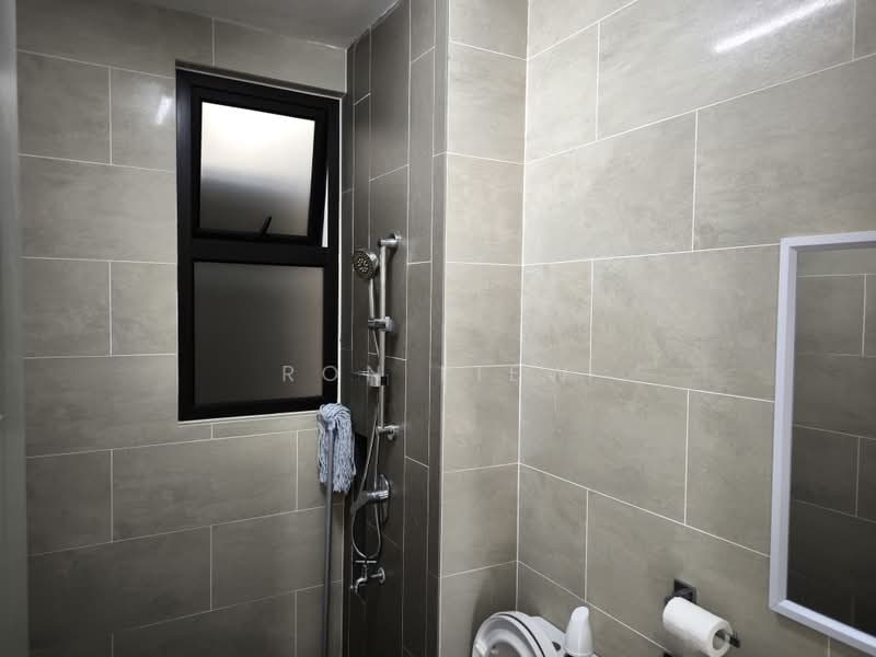 Service Residence for Sale at Ten Kinrara - Ron Liew - Bathroom - PropertyGuru.com.my