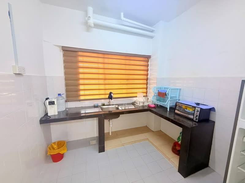 Condominium for Sale at Seri Cendekia - joeson ang - Kitchen - PropertyGuru.com.my