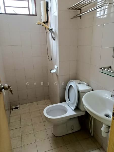 Service Residence for Rent at Serviced Residence @ Casa Tiara - Carlos Ng - Bathroom - PropertyGuru.com.my