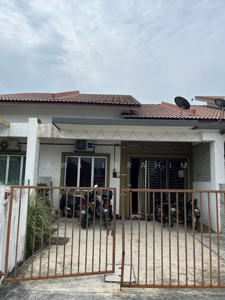 Rumah Teres 1-Tingkat untuk Dijual di Kampung Giching (Sepang) - Hawa Ibrahim - Exterior - PropertyGuru.com.my