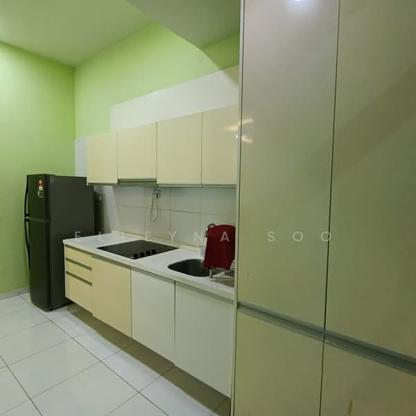 Servis Apartment untuk Disewa di Sky Loft Premium Suites - Elleyna Soo - Kitchen - PropertyGuru.com.my