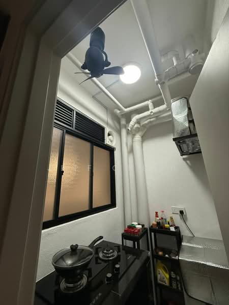 Servis Apartment untuk Disewa di Residensi Emas - Jeff Cheah - Kitchen - PropertyGuru.com.my