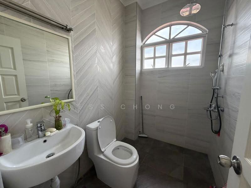 Rumah Banglo untuk Disewa di Taman Bukit Serdang (Seri Kembangan) - Jess Chong - PropertyGuru.com.my