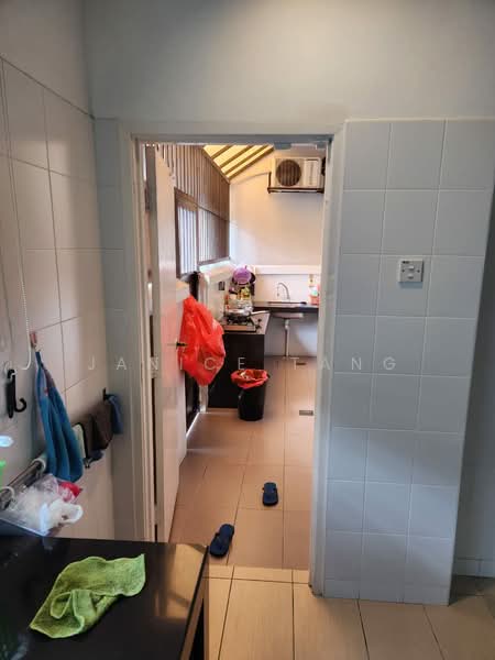 1-storey Terraced House for Sale in Shah Alam (Selangor) - Janice Tang - Kitchen - PropertyGuru.com.my