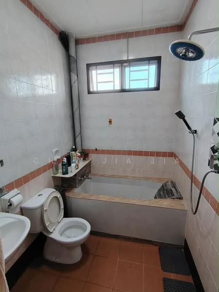 Terraced House for Sale in Taman Desa Tebrau (Tebrau) - Chew Jia Jia - Bathroom - PropertyGuru.com.my