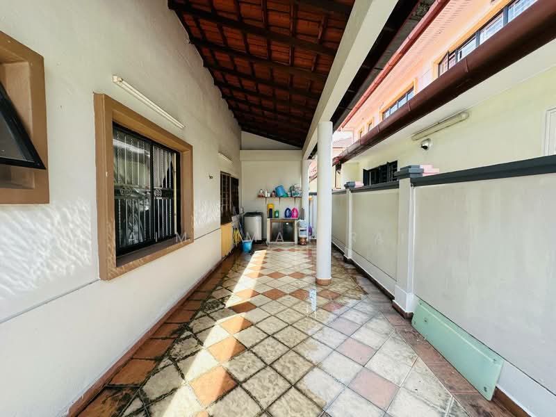 Semi-Detached House for Sale in Sungai Long (Bandar Sungai Long) - Aimi Mahirah - Exterior - PropertyGuru.com.my