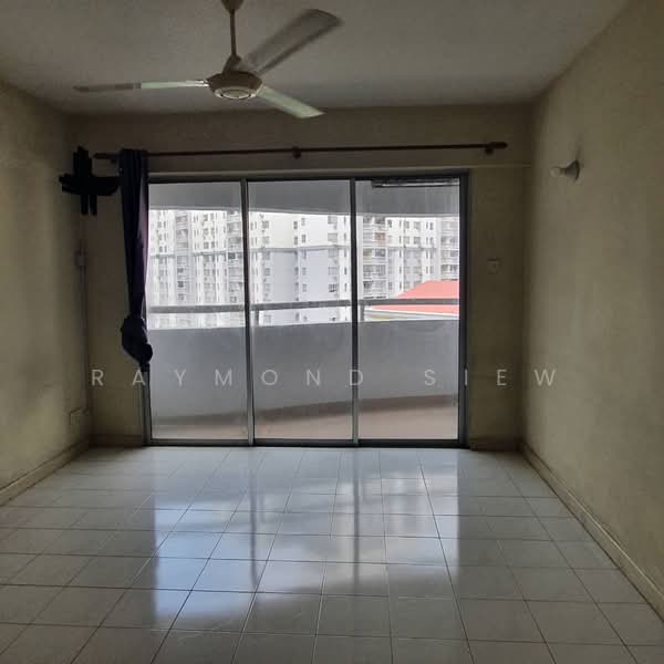 Condominium for Rent at D'aman Crimson - Raymond Siew - Living Room - PropertyGuru.com.my