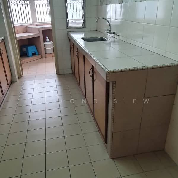 Condominium for Rent at D'aman Crimson - Raymond Siew - Kitchen - PropertyGuru.com.my