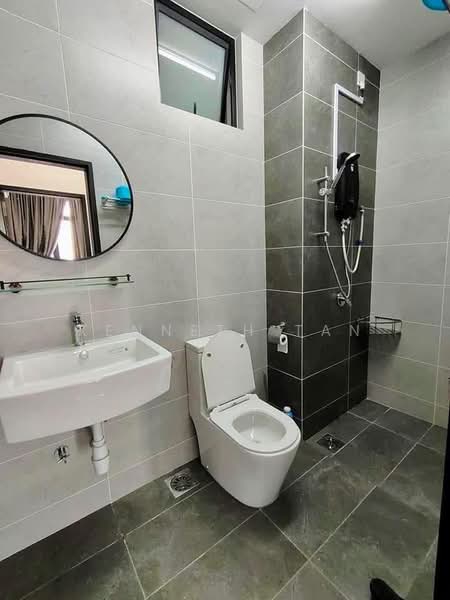 Servis Apartment untuk Disewa di Twin Tower Residence - Kenneth Tan - Bathroom - PropertyGuru.com.my