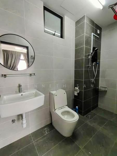 Servis Apartment untuk Disewa di Twin Tower Residence - Kenneth Tan - Bathroom - PropertyGuru.com.my