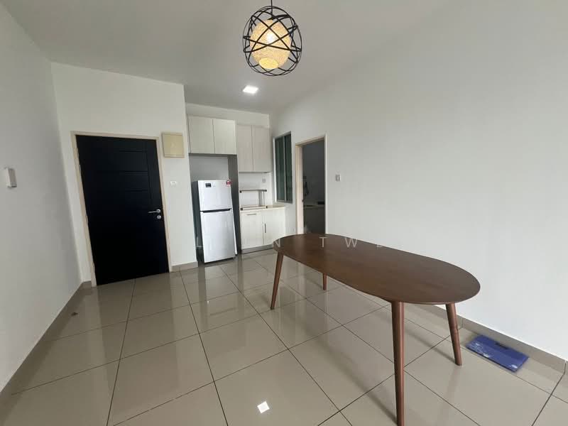 Service Residence for Rent at D'Tasek Residences (Tasek Impian) - Glenn Twe - Kitchen - PropertyGuru.com.my