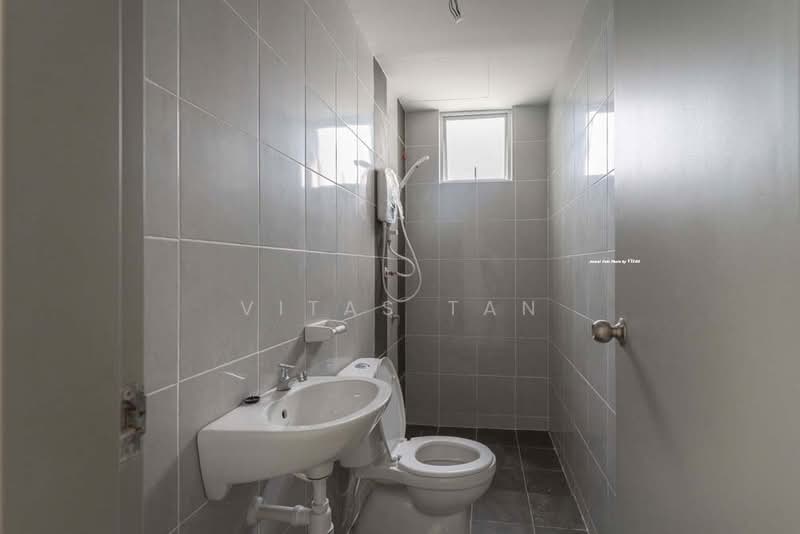 Pangsapuri untuk Disewa di Idaman Cahaya 2 - Vitas Tan - Bathroom - PropertyGuru.com.my