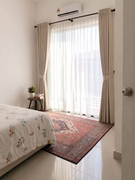 Rumah Teres 2-Tingkat untuk Disewa di Bandar Rimbayu (Telok Panglima Garang) - Elyn Soo - Bedroom - PropertyGuru.com.my