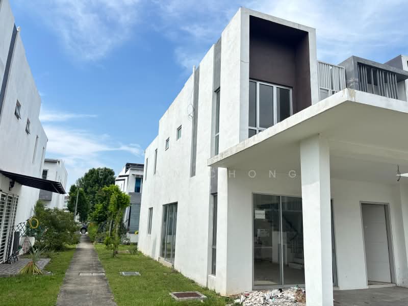 2-storey Terraced House for Sale in Dengkil (Selangor) - Ethan Chong - Exterior - PropertyGuru.com.my