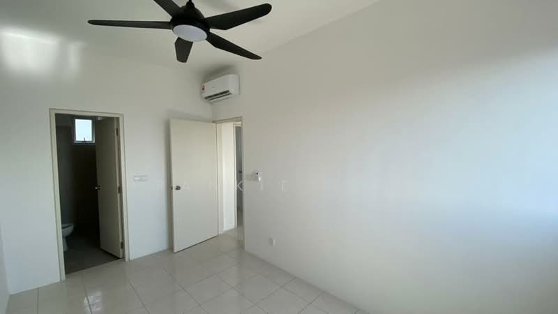 Apartment for Rent at Residensi Seri Wahyu - Frankie Sing - Bathroom - PropertyGuru.com.my