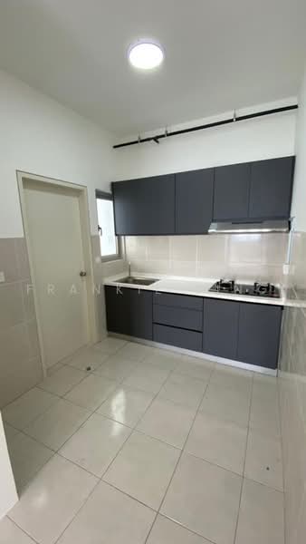 Apartment for Rent at Residensi Seri Wahyu - Frankie Sing - Kitchen - PropertyGuru.com.my