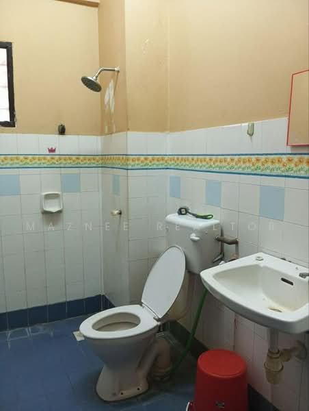 Apartment for Rent at Vista Seri Putra - Maznee Realtor - Bathroom - PropertyGuru.com.my