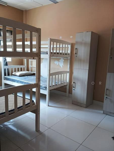 Apartment for Rent at Vista Seri Putra - Maznee Realtor - Bedroom - PropertyGuru.com.my