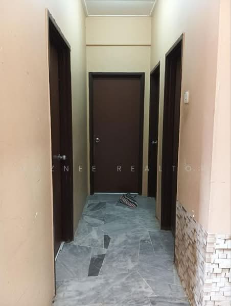 Apartment for Rent at Vista Seri Putra - Maznee Realtor - Corridor - PropertyGuru.com.my
