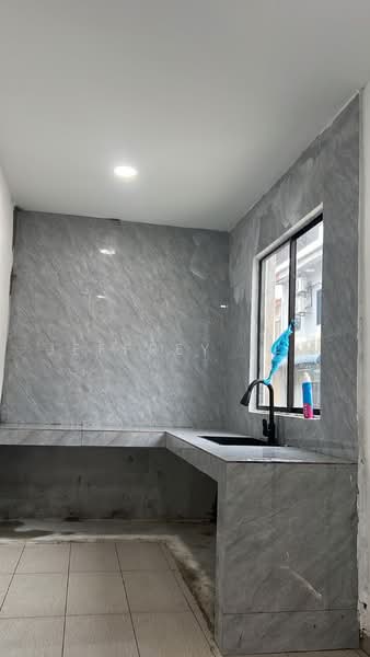 Rumah Teres 2 Tingkat untuk Dijual di Taman Scientex Kulai (Sedenak) - Jeffrey Lim - Kitchen - PropertyGuru.com.my