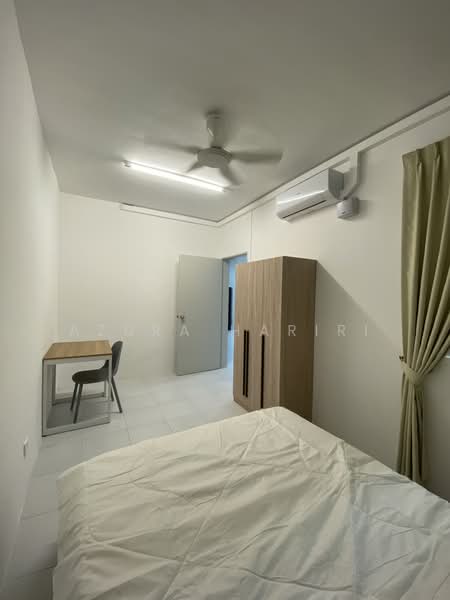 Kondominium untuk Disewa di Residensi Sateria - Azura Hariri - Bedroom - PropertyGuru.com.my