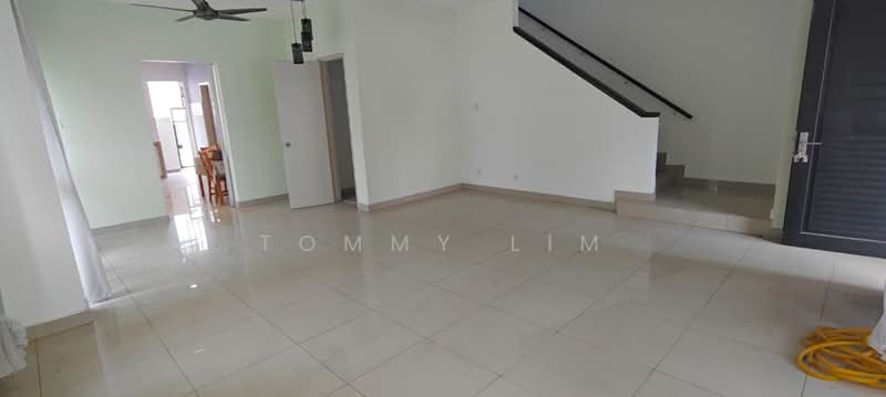 Rumah Teres 2 Tingkat untuk Dijual di Bandar Seri Coalfields (Sungai Buloh) - Tommy Lim - Living Room - PropertyGuru.com.my