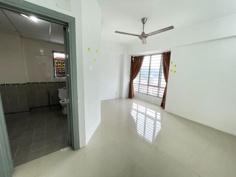 Condominium for Rent at Selayang Point - Marcus Lee - Bathroom - PropertyGuru.com.my
