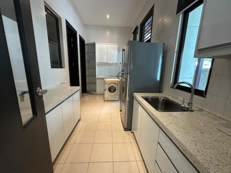 Semi-Detached House for Sale in Mutiara Seputeh (Seputeh) - Adzura Zamedin - Kitchen - PropertyGuru.com.my