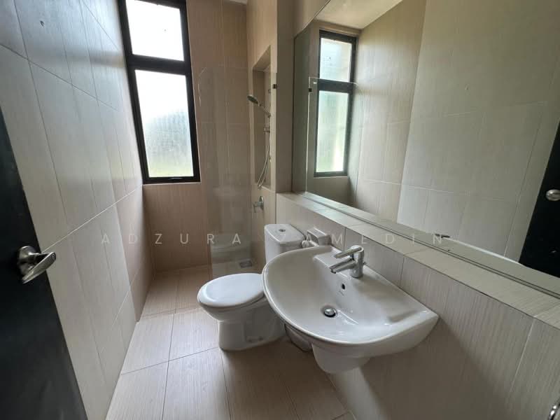 Semi-Detached House for Sale in Mutiara Seputeh (Seputeh) - Adzura Zamedin - Bathroom - PropertyGuru.com.my