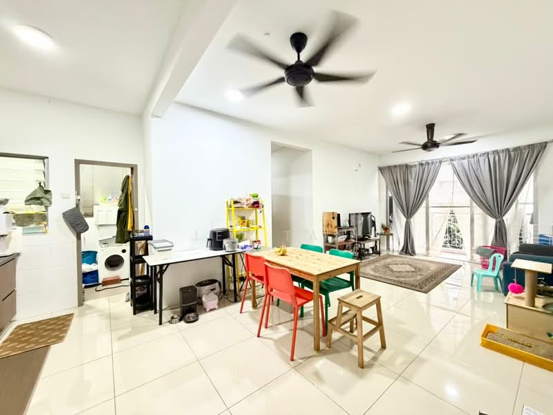Condominium for Sale at Platinum Splendor Residence - Jet Tan - Living Room - PropertyGuru.com.my