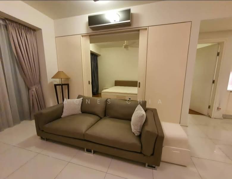 Kediaman Servis untuk Dijual di Hampshire Place - Agnes Chia - Living Room - PropertyGuru.com.my