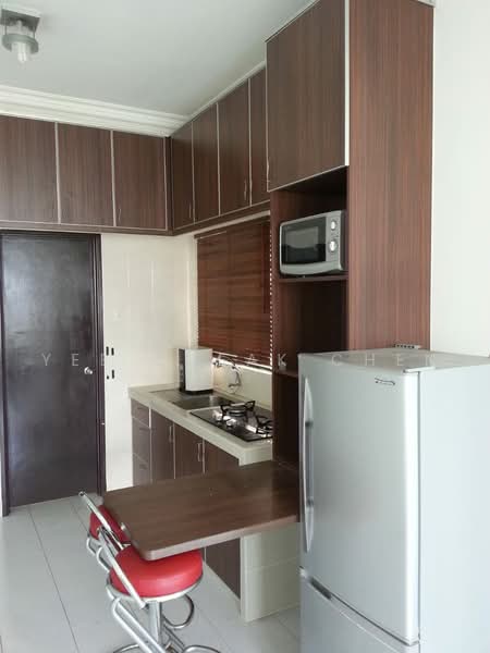 Service Residence for Rent at Serviced Residence @ Casa Tiara - Yee Cheak Chen - Kitchen - PropertyGuru.com.my