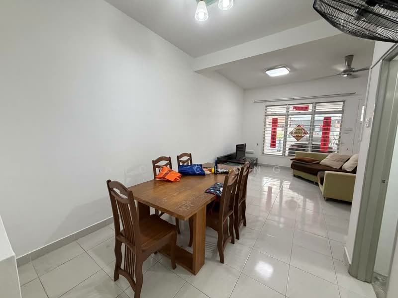 2-storey Terraced House for Sale in Johor Bahru (Johor) - Nico Chong - Living Room - PropertyGuru.com.my