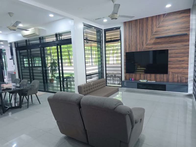 Rumah Kluster untuk Dijual di Setia Eco Cascadia (Tebrau) - Reny Hee - Living Room - PropertyGuru.com.my