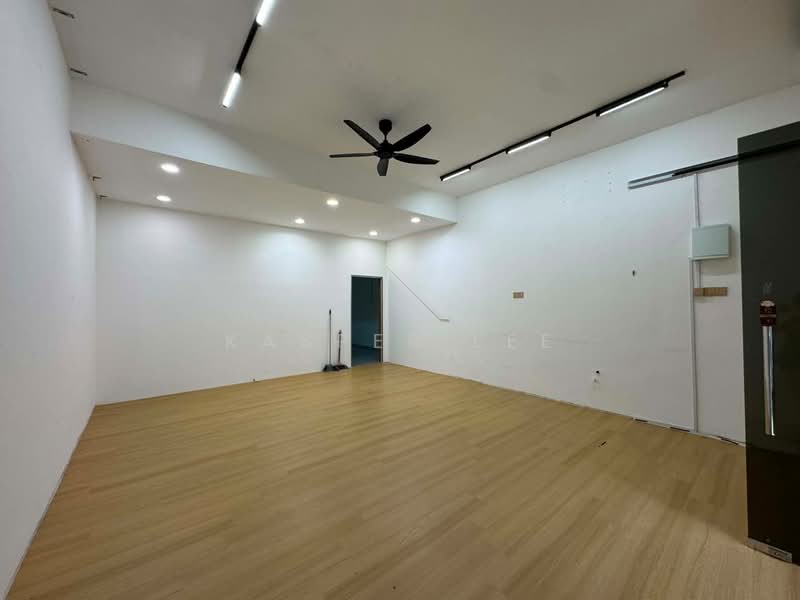 Shop / Office for Rent in Taman Mount Austin (Tebrau) - Kasper Lee - Interior - PropertyGuru.com.my