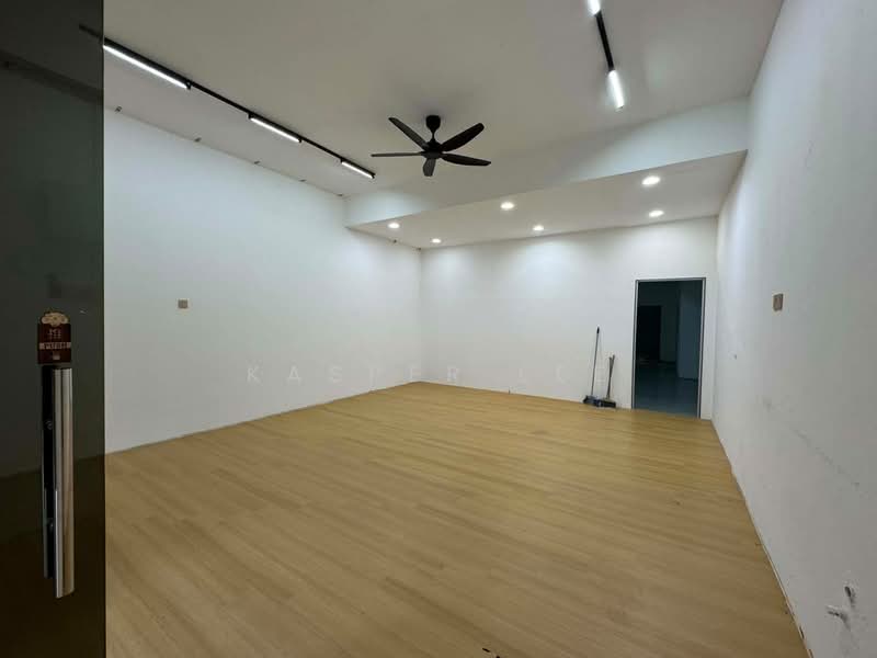 Shop / Office for Rent in Taman Mount Austin (Tebrau) - Kasper Lee - Interior - PropertyGuru.com.my