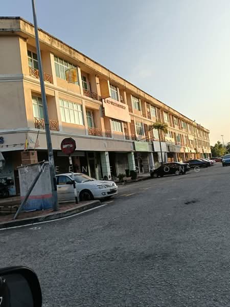 Shop for Rent in Kajang (Selangor) - Kweenie Chong - Exterior - PropertyGuru.com.my