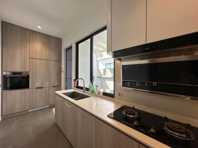 Bungalow for Sale in Seputeh Garden (Seputeh) - Adzura Zamedin - Kitchen - PropertyGuru.com.my