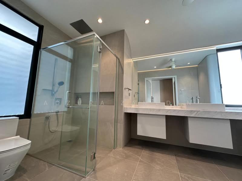 Bungalow for Sale in Seputeh Garden (Seputeh) - Adzura Zamedin - Bathroom - PropertyGuru.com.my