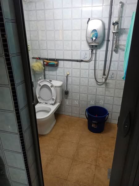 Rumah Teres 1-Tingkat untuk Dijual di Ulu Tiram (Johor) - Jayden Ng - Bathroom - PropertyGuru.com.my